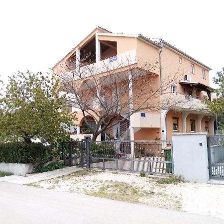Apartments Vanja Skara Biograd Biograd na Moru Kültér fotó