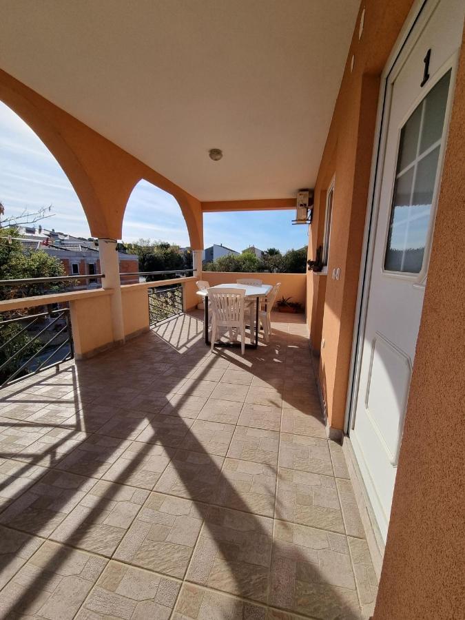 Apartments Vanja Skara Biograd Biograd na Moru Kültér fotó