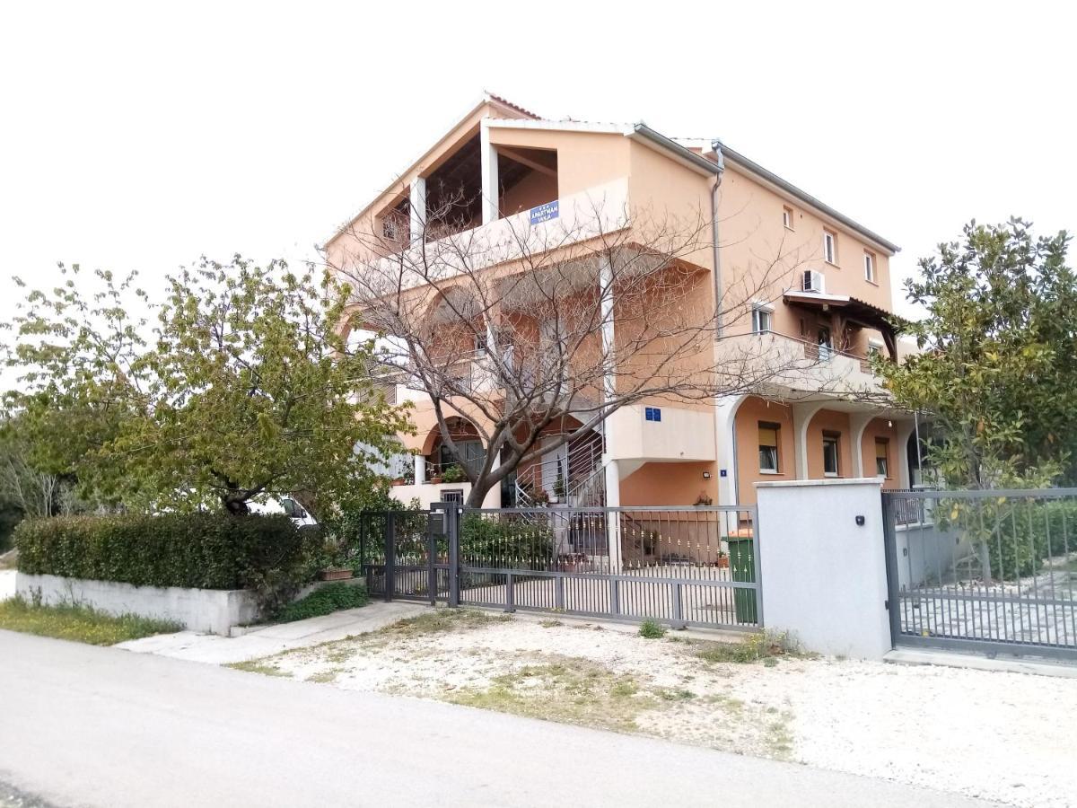 Apartments Vanja Skara Biograd Biograd na Moru Kültér fotó